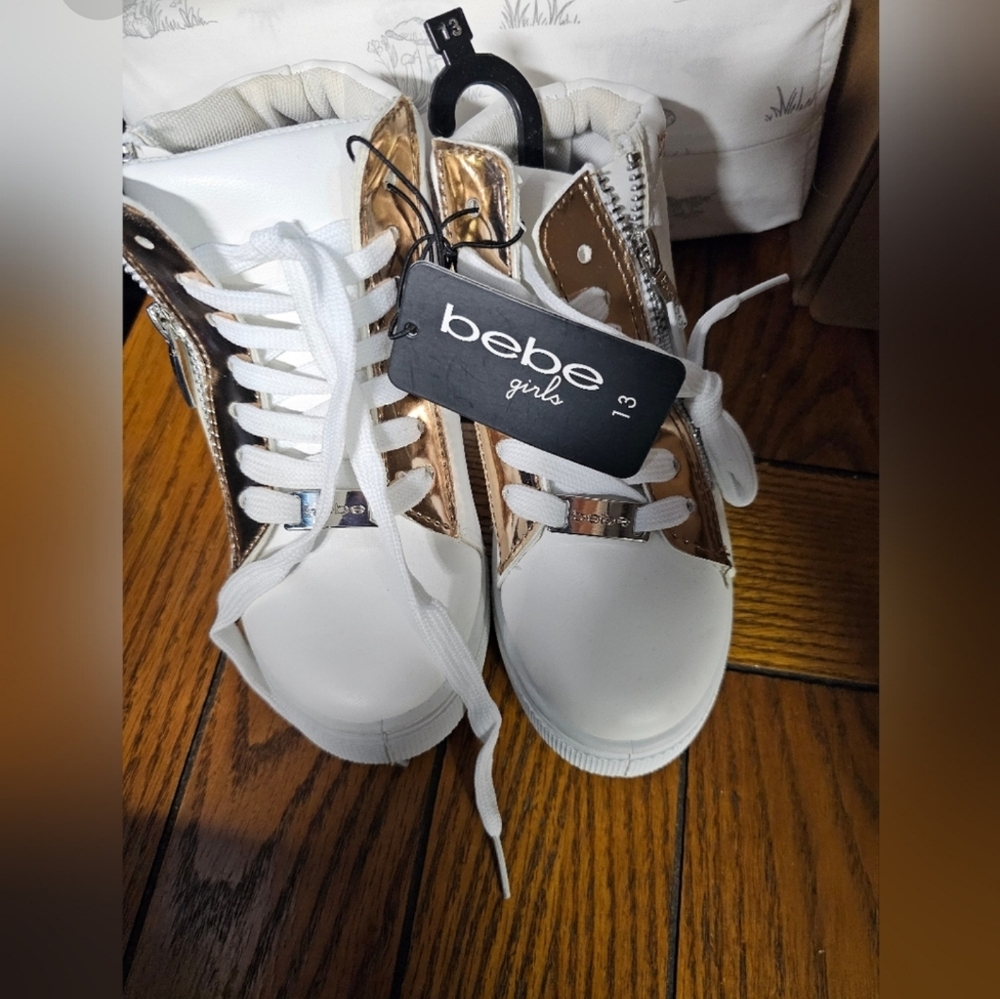 Bebe Youth shoes, Nwt